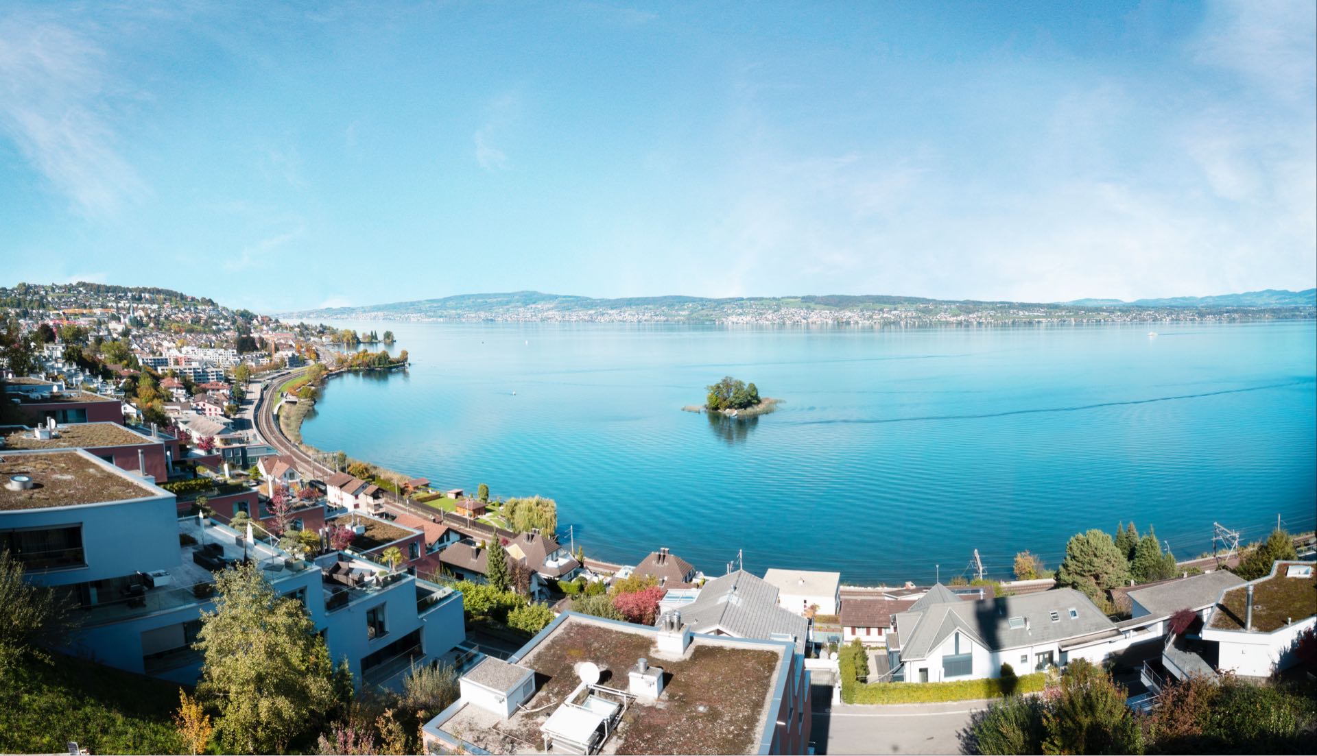 Willkommen bei der<br />
Real Estate Group Holding AG